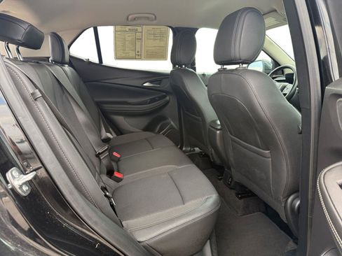 Used 2025 Buick Encore GX Preferred FWD image 23
