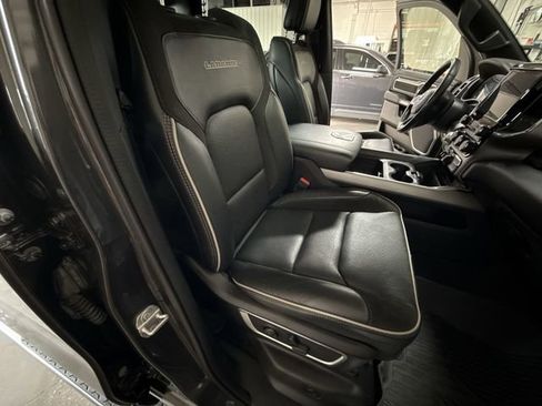Used 2022 RAM 1500 Laramie AWD/4WD image 32
