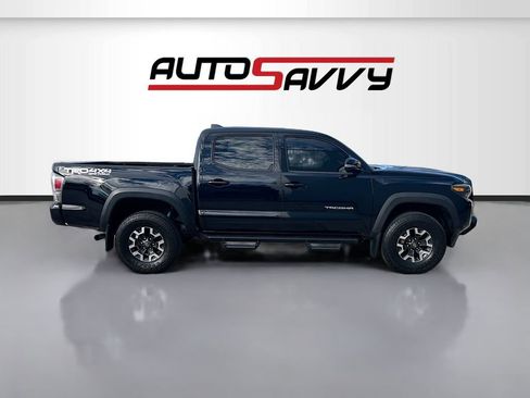 Used 2022 Toyota Tacoma TRD Off-Road w/ Technology Package AWD/4WD image 8