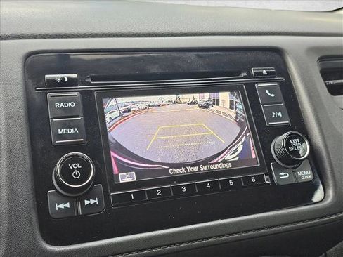 Used 2021 Honda HR-V LX image 25