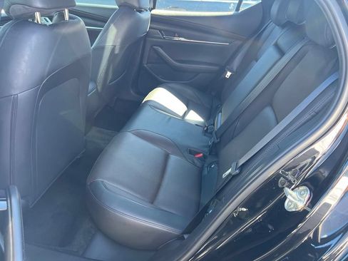 Used 2025 MAZDA MAZDA3 2.5 S Hatchback w/ Premium Pkg FWD image 16