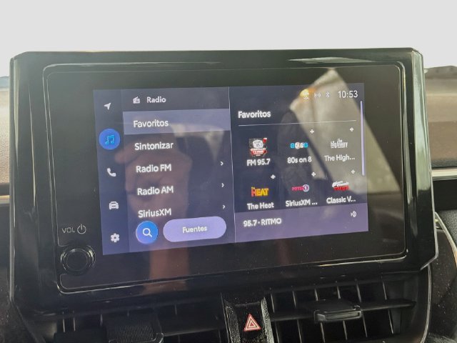 Used 2025 Toyota Corolla SE FWD image 14