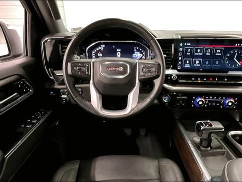 Used 2024 GMC Sierra 1500 SLT w/ SLT Convenience Package AWD/4WD image 6
