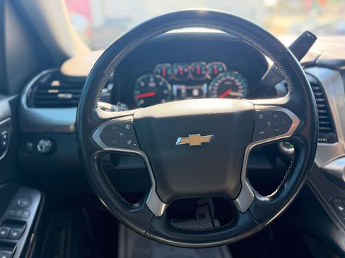Used 2020 Chevrolet Suburban LT RWD image 20