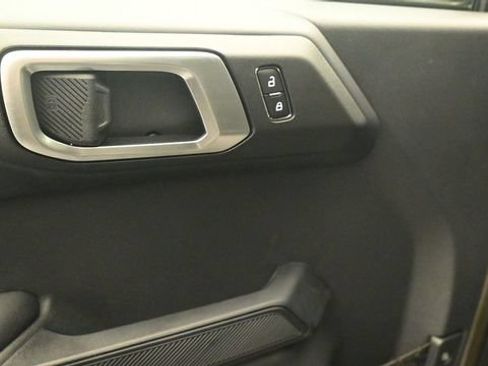 New 2026 Ford Bronco Outer Banks w/ Sasquatch Package AWD/4WD image 13