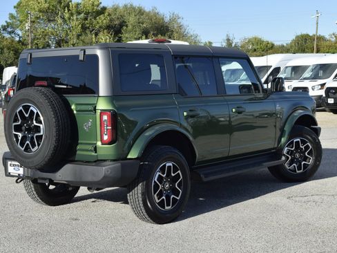 New 2025 Ford Bronco Outer Banks image 6