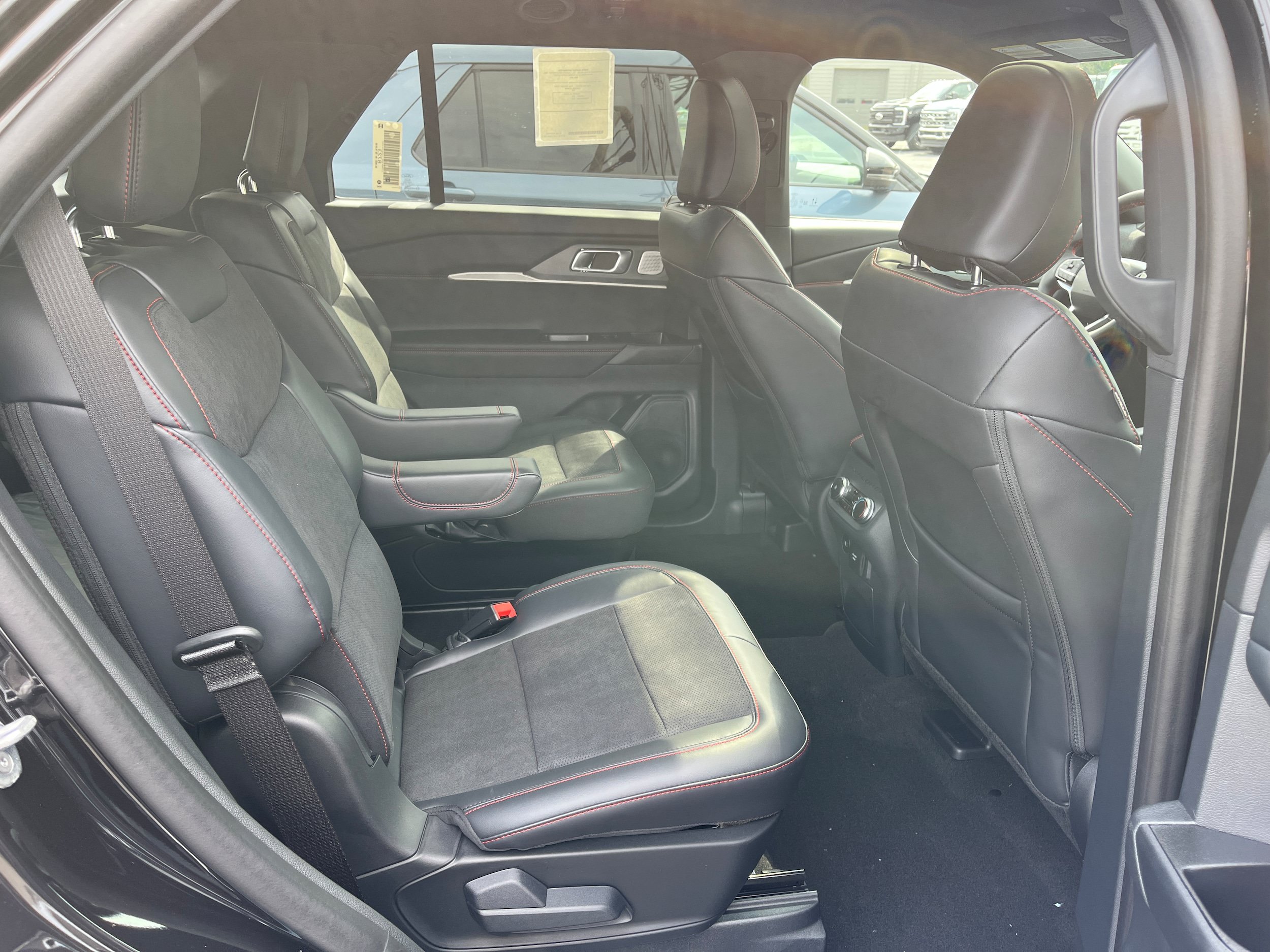New 2027 Ford Explorer ST w/ Sun And Sound Package AWD/4WD image 9