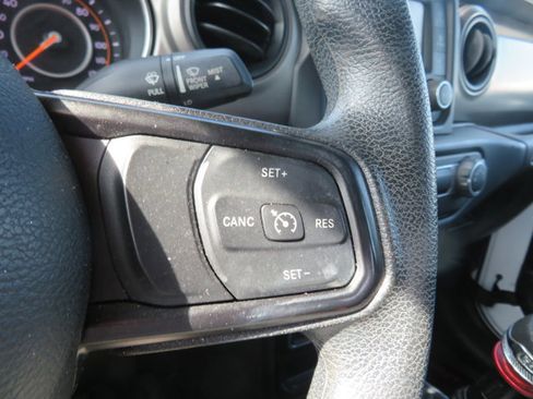 Used 2019 Jeep Wrangler Unlimited Sport image 26