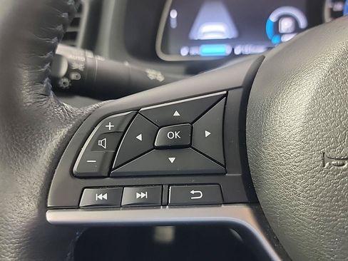 Used 2022 Nissan Leaf SV FWD image 24