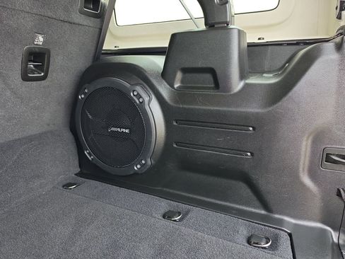 Used 2022 Jeep Wrangler Unlimited Sahara w/ Cold Weather Group AWD/4WD image 14