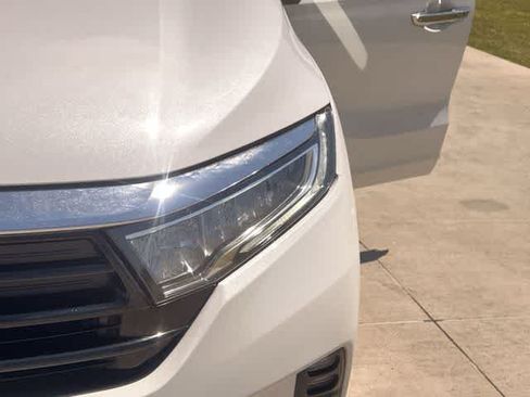 Used 2023 Honda Odyssey Touring image 24