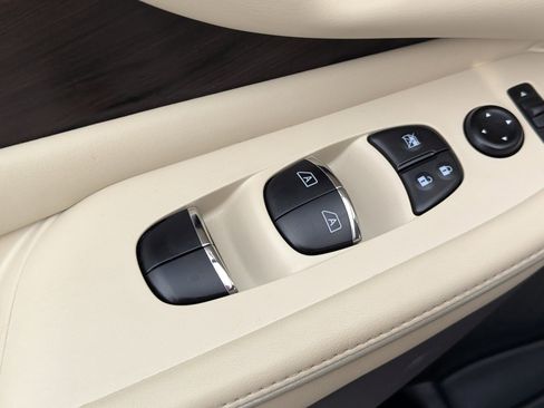 Certified 2020 Nissan Murano Platinum image 22