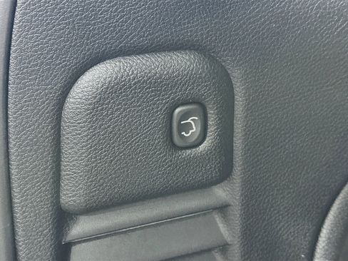Used 2022 Jeep Grand Cherokee Laredo X RWD image 29