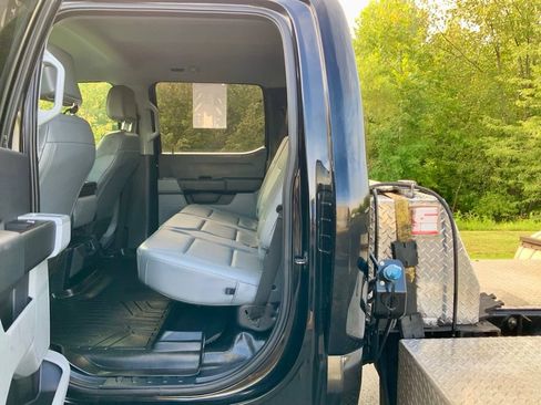Used 2023 Ford F550 4x4 Crew Cab Super Duty image 23