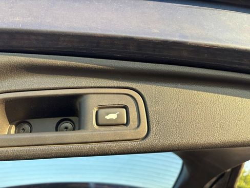 Used 2017 Honda Pilot EX-L image 12