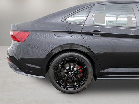 Used 2025 Volkswagen Jetta GLI Autobahn image 31