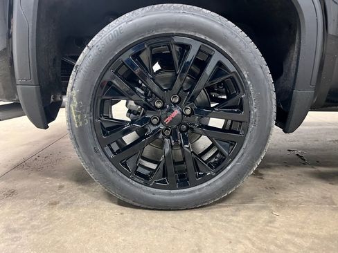 New 2026 GMC Sierra 1500 Elevation w/ Elevation Premium Package image 9