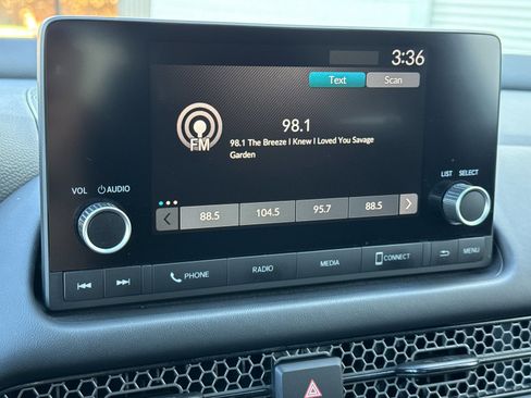 Used 2023 Honda HR-V Sport image 16