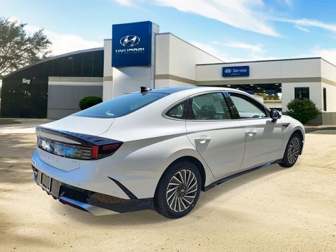 New 2026 Hyundai Sonata Limited FWD image 4