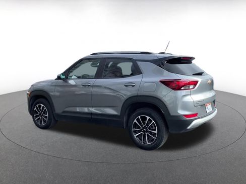 Used 2025 Chevrolet TrailBlazer LT image 10