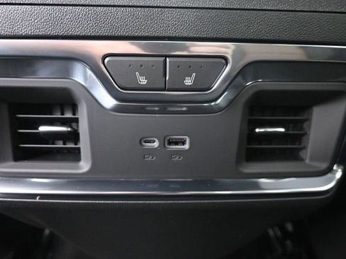 New 2026 Chevrolet Silverado 2500 High Country w/ High Country Premium Package AWD/4WD image 21