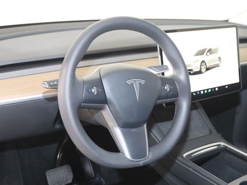 Used 2023 Tesla Model Y Long Range image 6