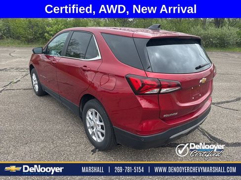 Used 2023 Chevrolet Equinox LT AWD/4WD image 3