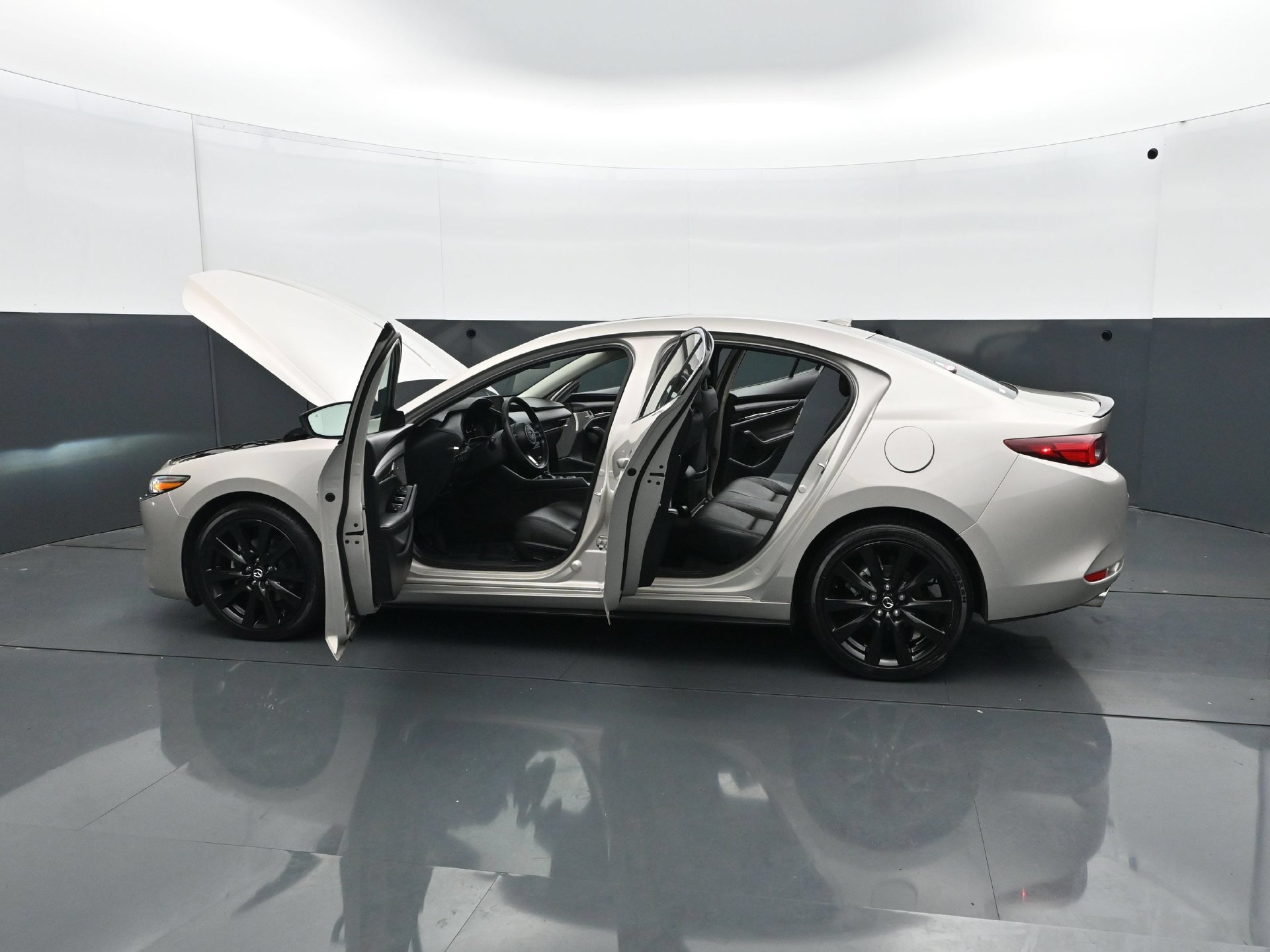 Used 2023 MAZDA MAZDA3 2.5 Turbo Sedan w/Premium Plus AWD/4WD image 31