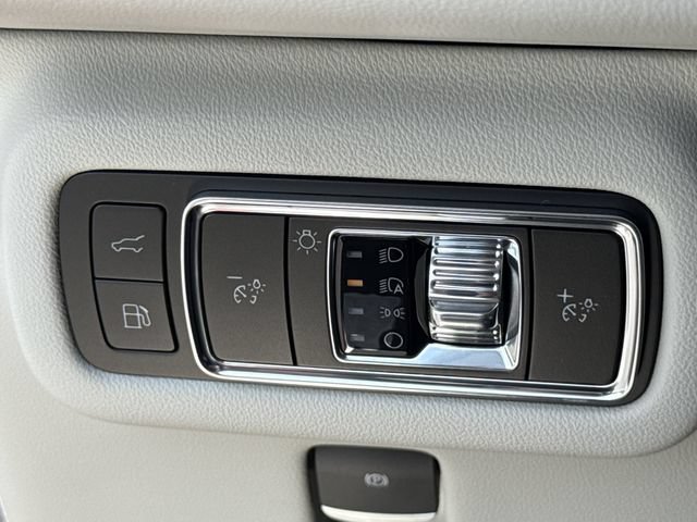New 2026 Lincoln Nautilus Premier AWD/4WD image 38