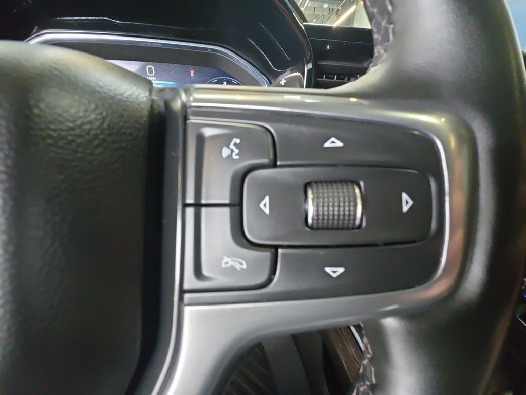 Used 2024 Chevrolet Silverado 1500 LT Trail Boss w/ LT Trail Boss Premium Package AWD/4WD image 19
