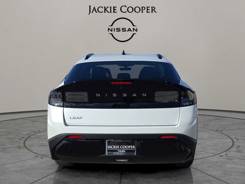 New 2026 Nissan Leaf Platinum+ image 4