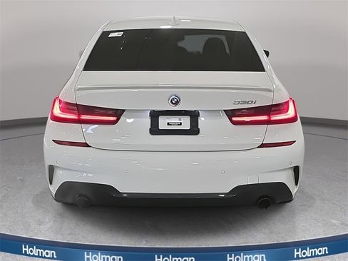 Certified 2022 BMW 330i Sedan w/ M Sport Package image 6
