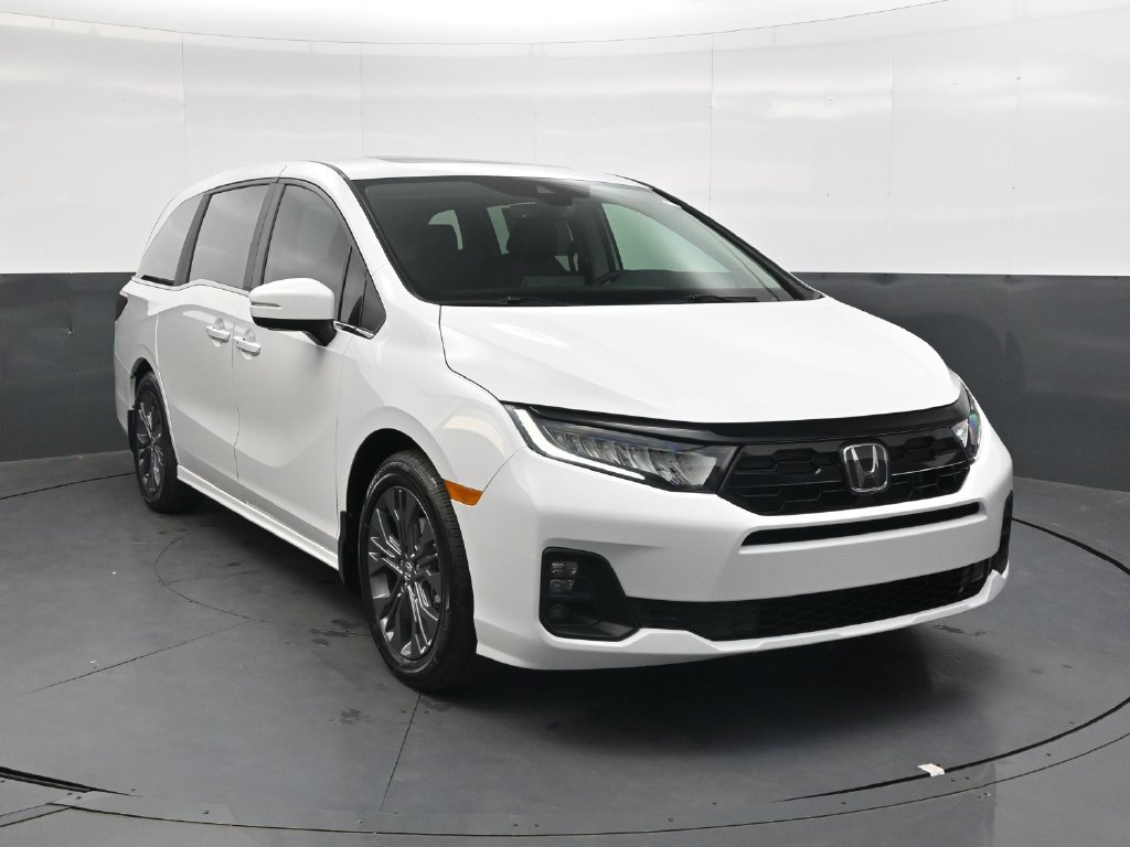 New 2027 Honda Odyssey Touring image 2