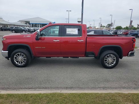 New 2026 Chevrolet Silverado 3500 LTZ w/ LTZ Premium Package AWD/4WD image 3