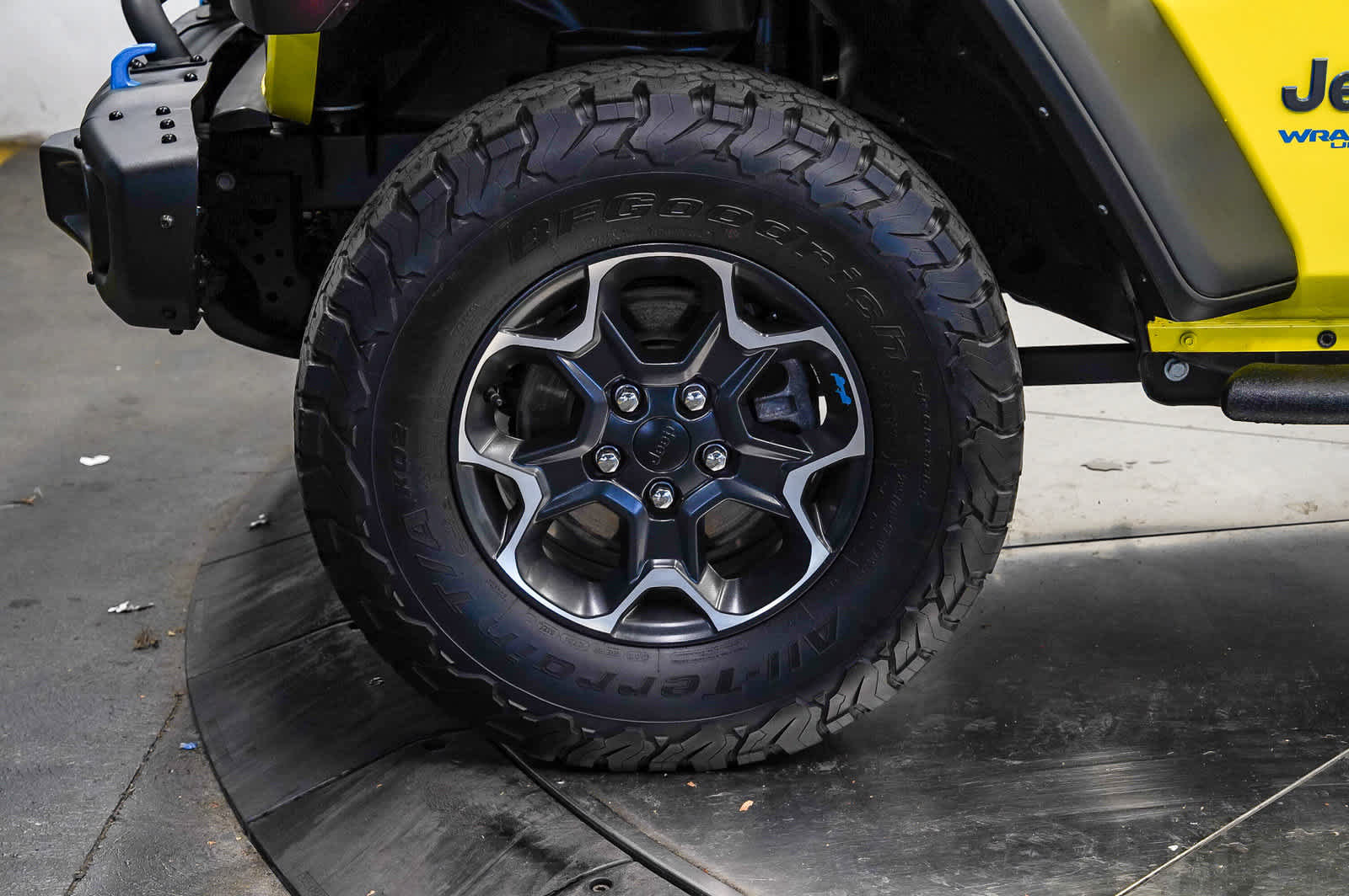 Used 2022 Jeep Wrangler Unlimited Rubicon 4xe w/ Cold Weather Group AWD/4WD image 9