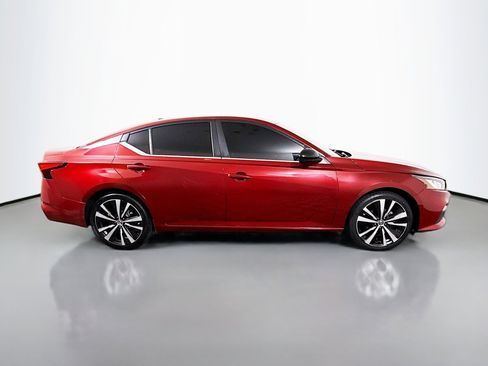 Used 2021 Nissan Altima 2.5 SR FWD image 11