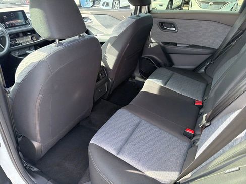 Certified 2023 Nissan Rogue SV image 18