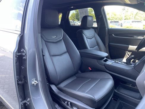 Used 2025 Cadillac XT5 Premium Luxury w/ Technology Package image 41