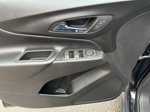 Used 2022 Chevrolet Equinox LT image 34