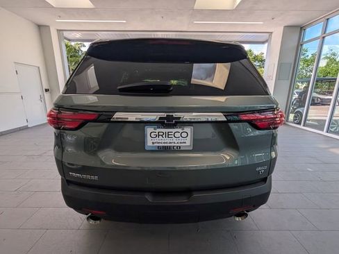 Used 2023 Chevrolet Traverse LT image 12