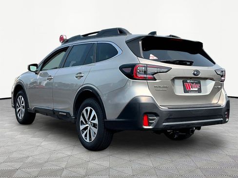Used 2020 Subaru Outback Premium w/ Popular Package #1 AWD/4WD image 4