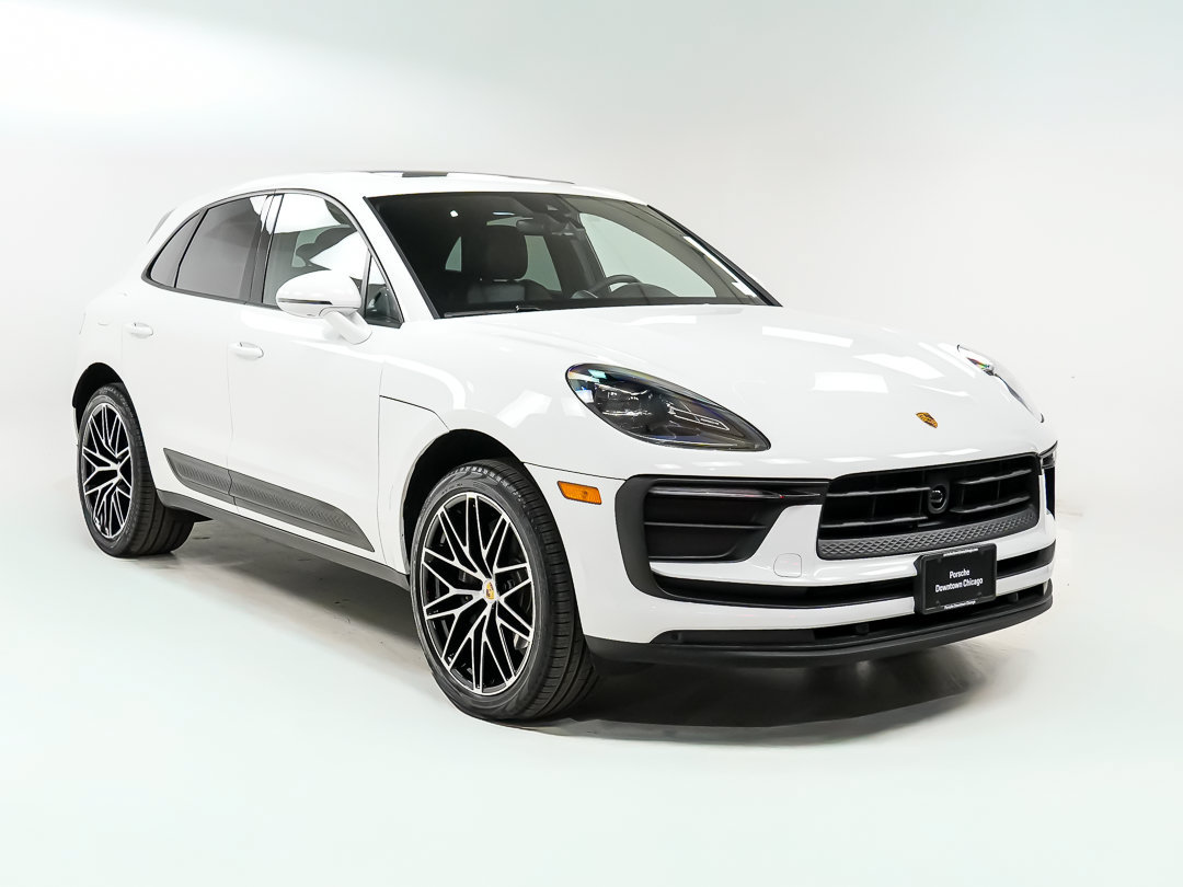 Certified 2026 Porsche Macan AWD/4WD image 7
