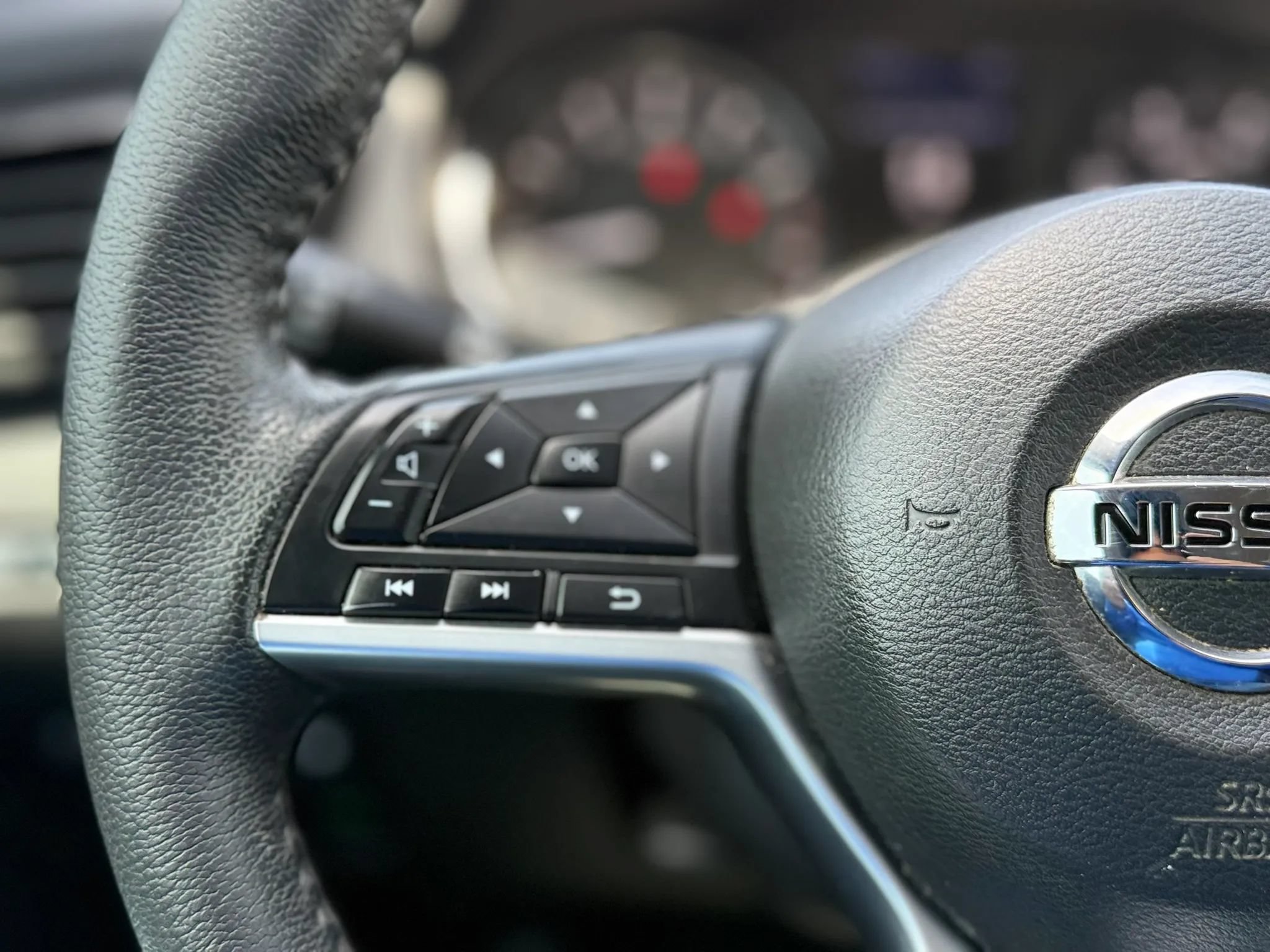 Used 2020 Nissan Rogue S w/ Special Edition Package FWD image 26