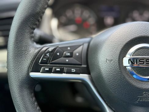 Used 2020 Nissan Rogue S w/ Special Edition Package FWD image 26