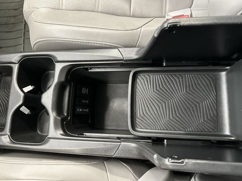 Used 2018 Honda CR-V EX-L image 29