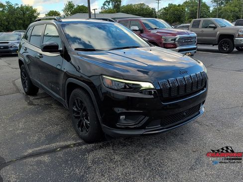 Used 2023 Jeep Cherokee Altitude Lux AWD/4WD image 7