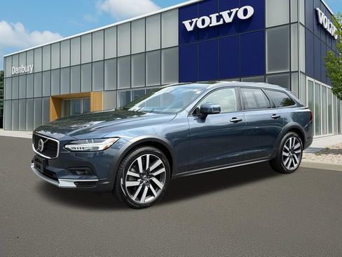 Certified 2025 Volvo V90 B6 Cross Country Ultra AWD/4WD image 1