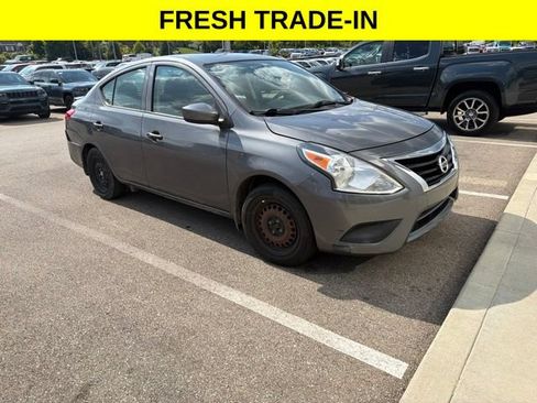 Used 2018 Nissan Versa S Plus FWD image 1