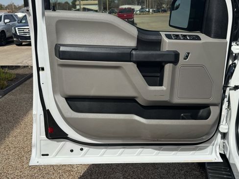 Used 2018 Ford F150 XL w/ Equipment Group 101A Mid image 23