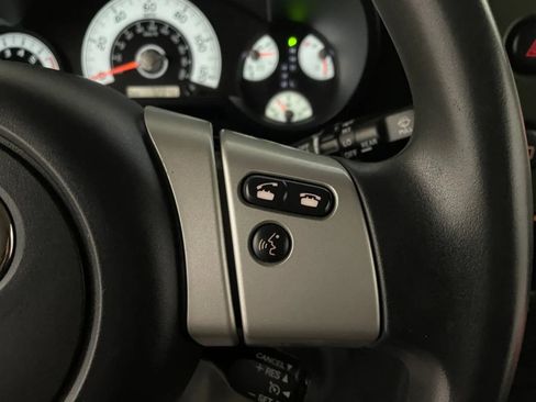 Used 2014 Toyota FJ Cruiser 2WD w/ Convenience Package image 20